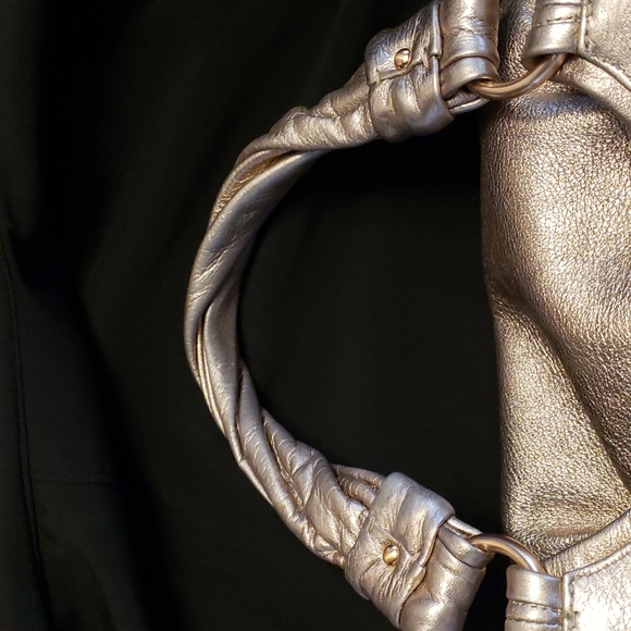 Rare coach rose gold handbag - Picture 6 of 10